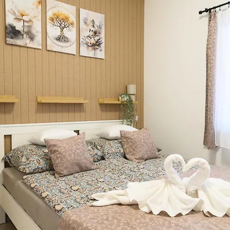 Apartment Majoros Garden