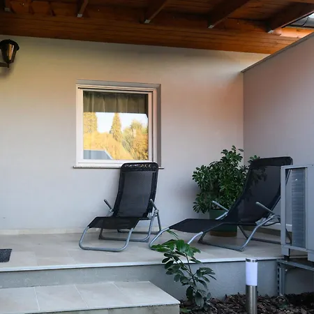 Apartment Majoros Garden *